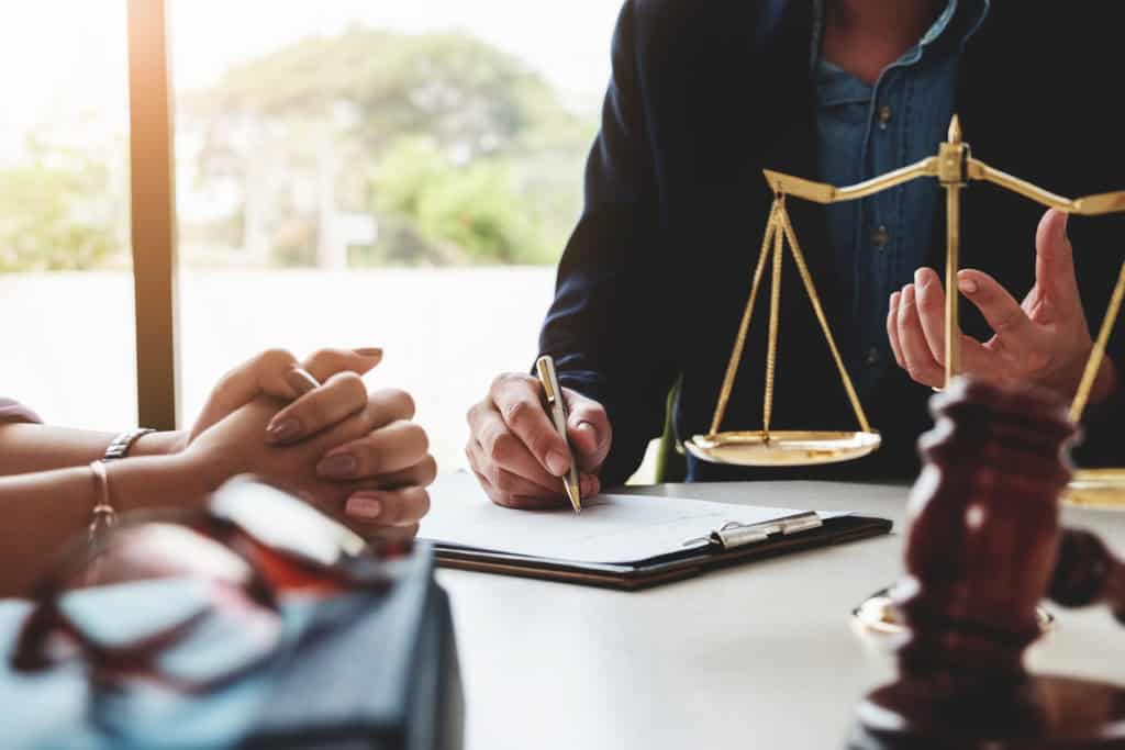 Court Applications vs. Mediation: A Less Stressful Path with EH Mediation Tewkesbury